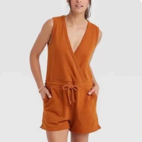 Universal Thread Rust/Bronze Sweater Romper, Drawstring Detail, Size Small•••NWT - Picture 1 of 16